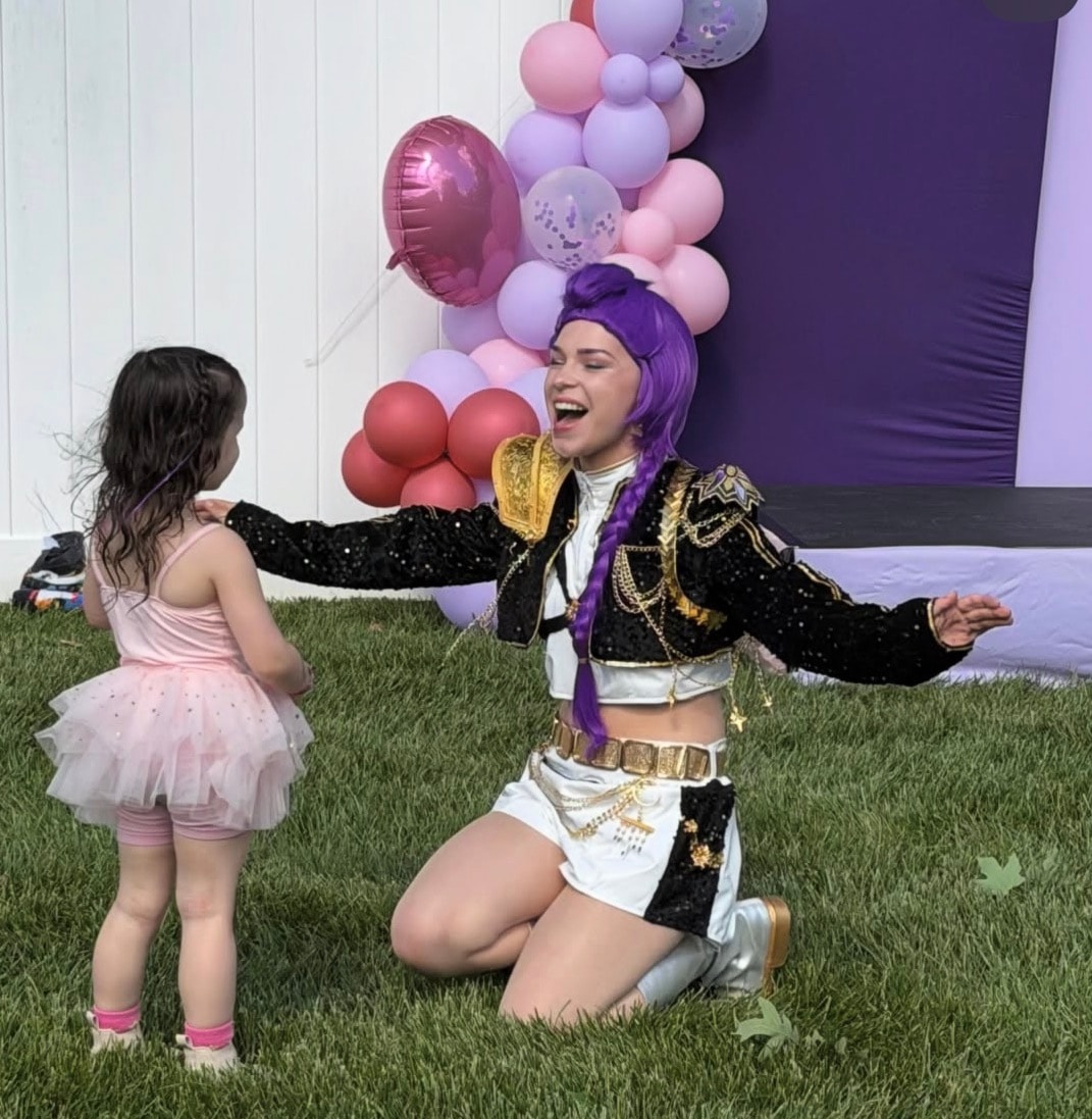 Themed Character Performers