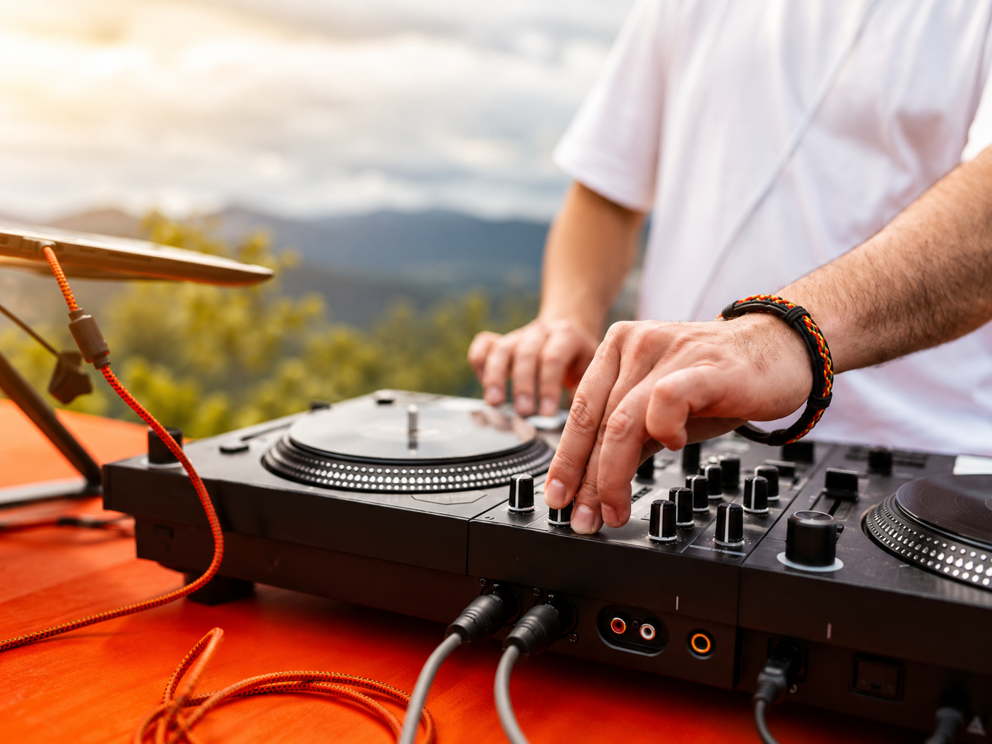 DJ